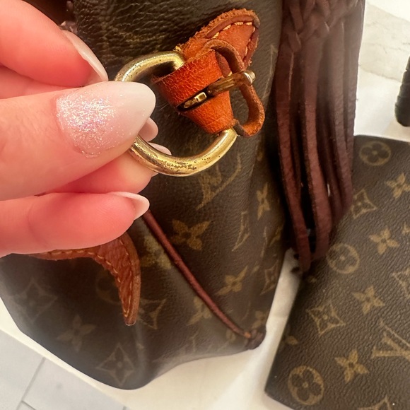 Authentic Louis Vuitton, that’s been refurbished and wallet - Picture 15 of 16